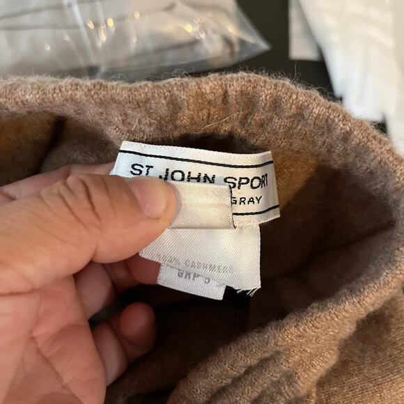 St. John 100% Cashmere Pull On Pants Size Medium Wide Leg Soft Comfortable Brown - Picture 6 of 7